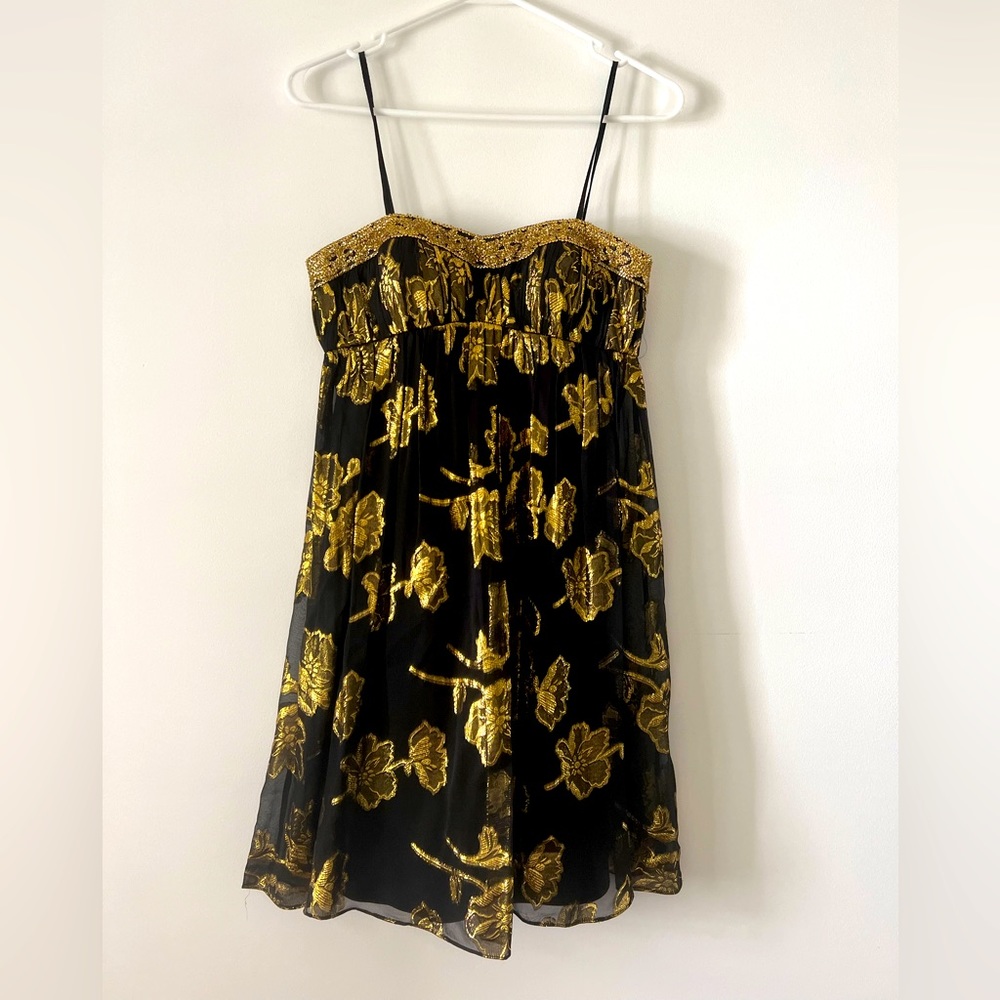 Cache semi formal dress